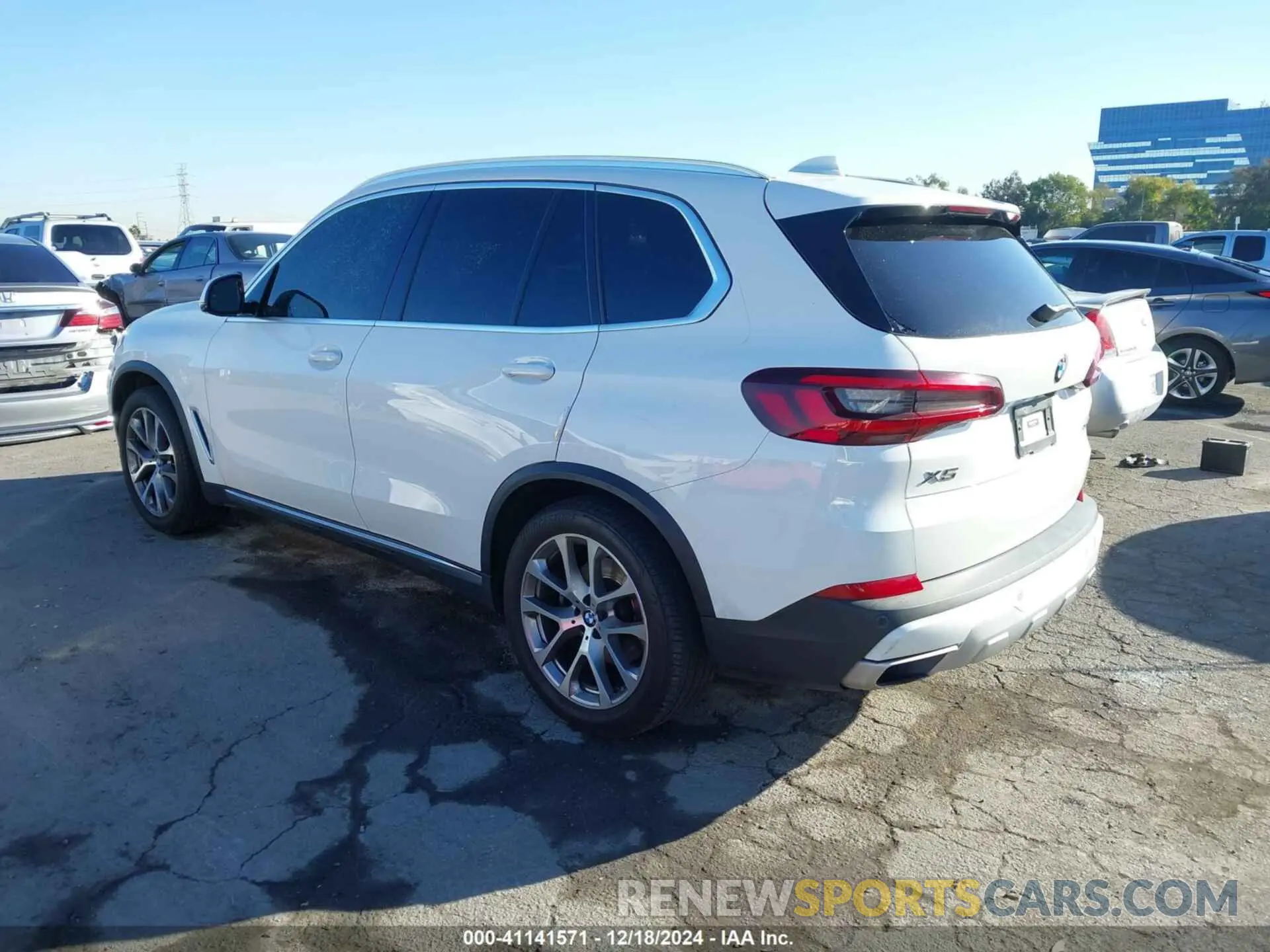3 fotografías del automóvil dañado 5UXCR4C03M9G14081 BMW X5 2021