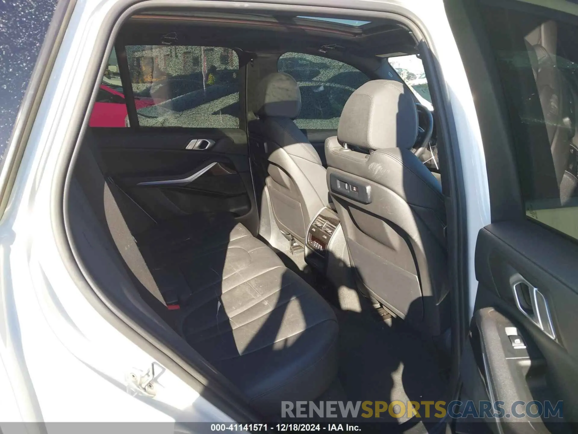 8 fotografías del automóvil dañado 5UXCR4C03M9G14081 BMW X5 2021