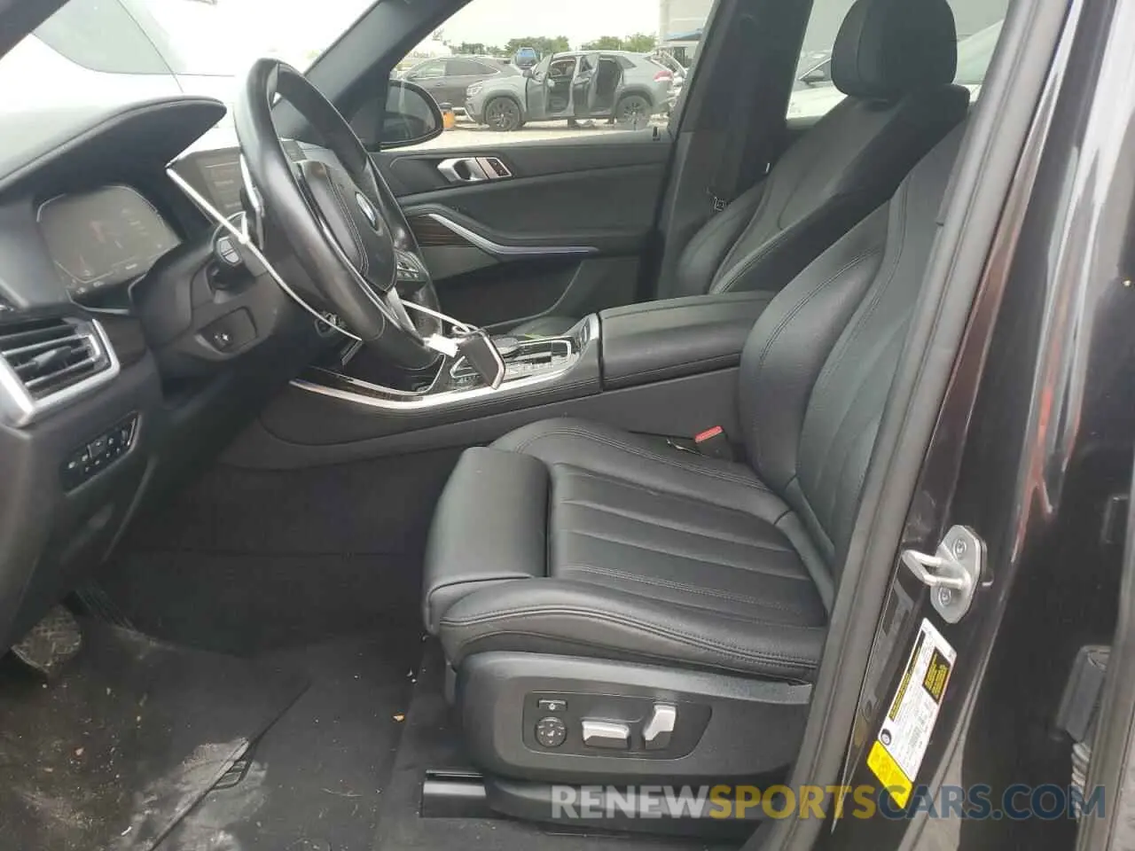 7 fotografías del automóvil dañado 5UXCR4C03M9H08459 BMW X5 2021