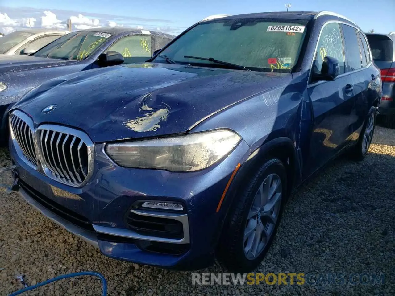 2 fotografías del automóvil dañado 5UXCR4C04M9G37529 BMW X5 2021