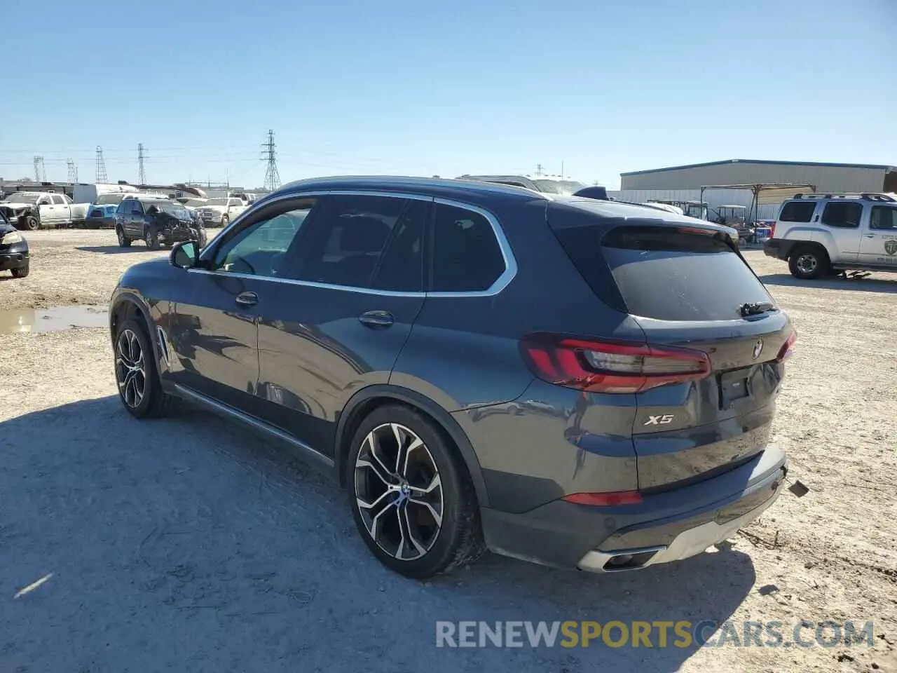 2 fotografías del automóvil dañado 5UXCR4C06M9E15784 BMW X5 2021