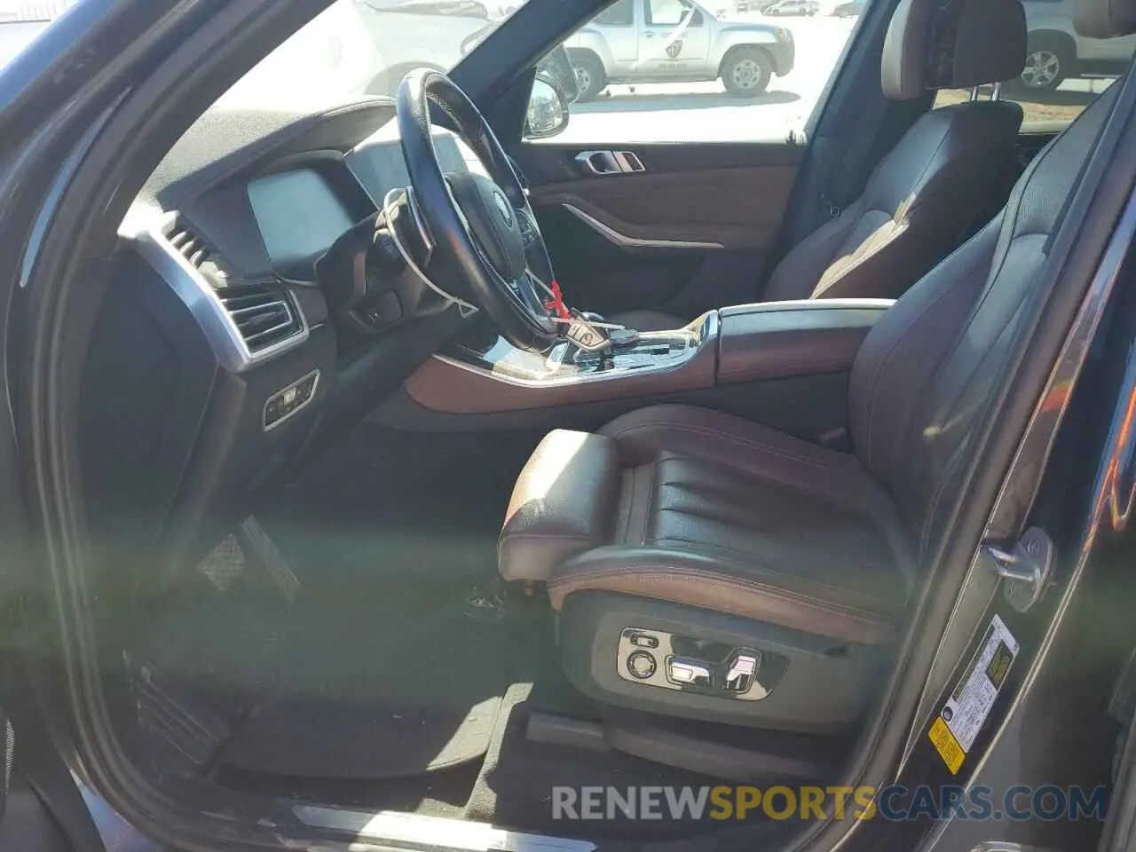 7 fotografías del automóvil dañado 5UXCR4C06M9E15784 BMW X5 2021