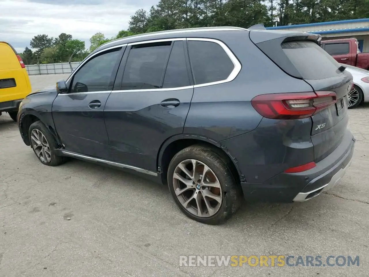 2 fotografías del automóvil dañado 5UXCR4C07M9E64900 BMW X5 2021