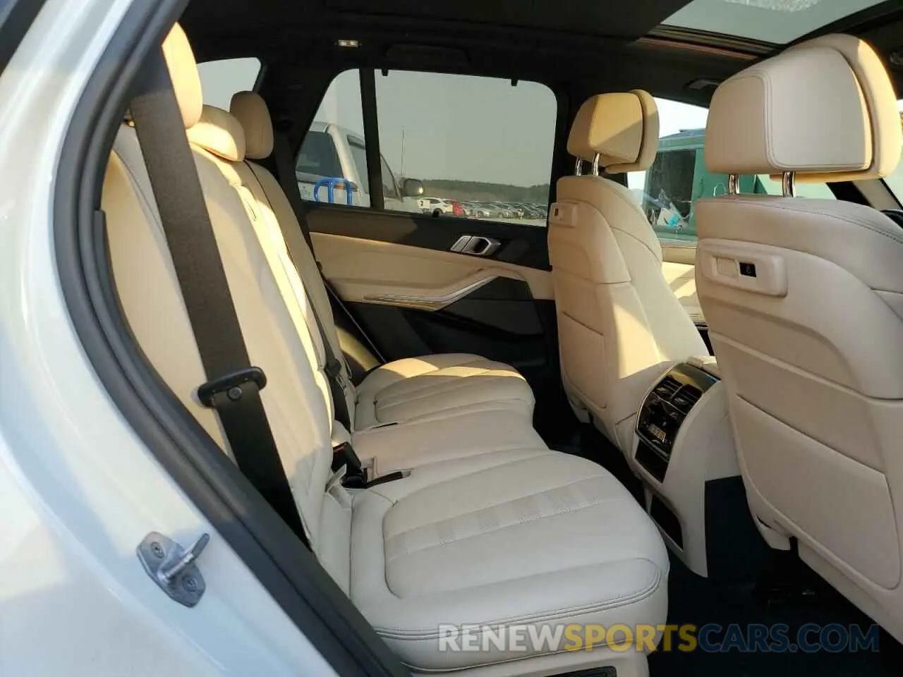 12 fotografías del automóvil dañado 5UXCR4C08M9E76084 BMW X5 2021
