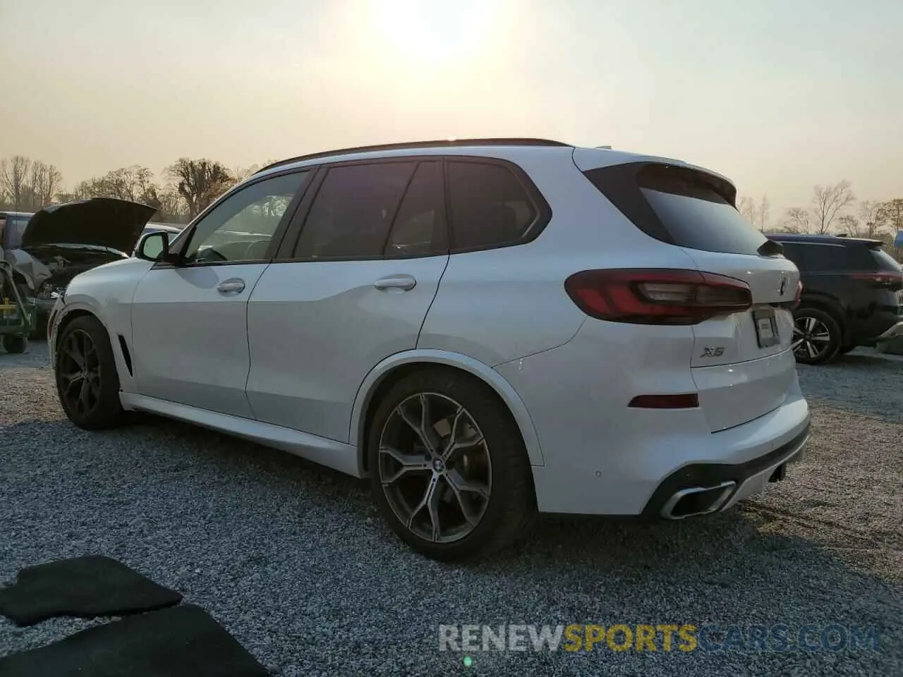 2 fotografías del automóvil dañado 5UXCR4C08M9E76084 BMW X5 2021