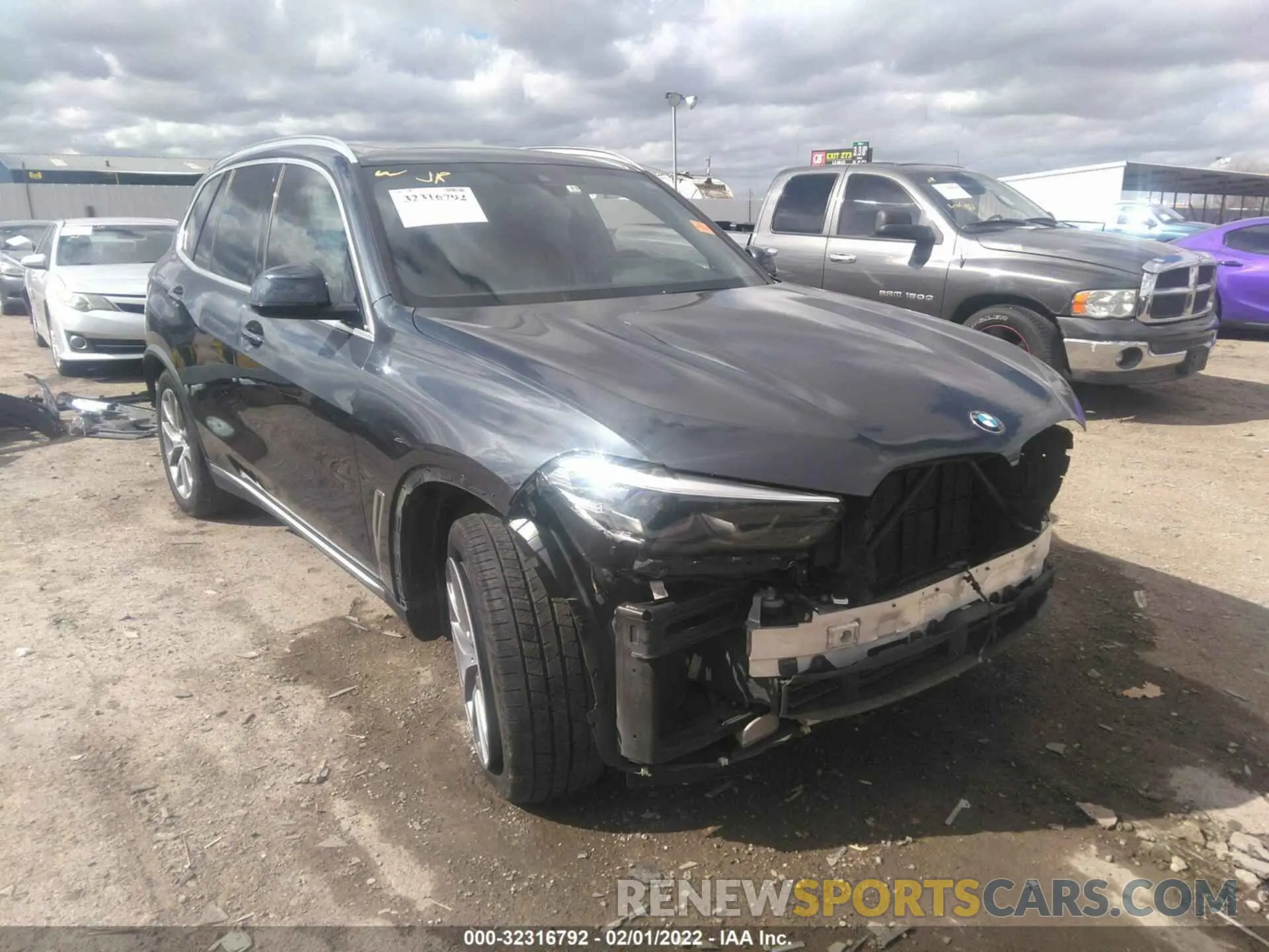 1 fotografías del automóvil dañado 5UXCR4C09M9F47003 BMW X5 2021