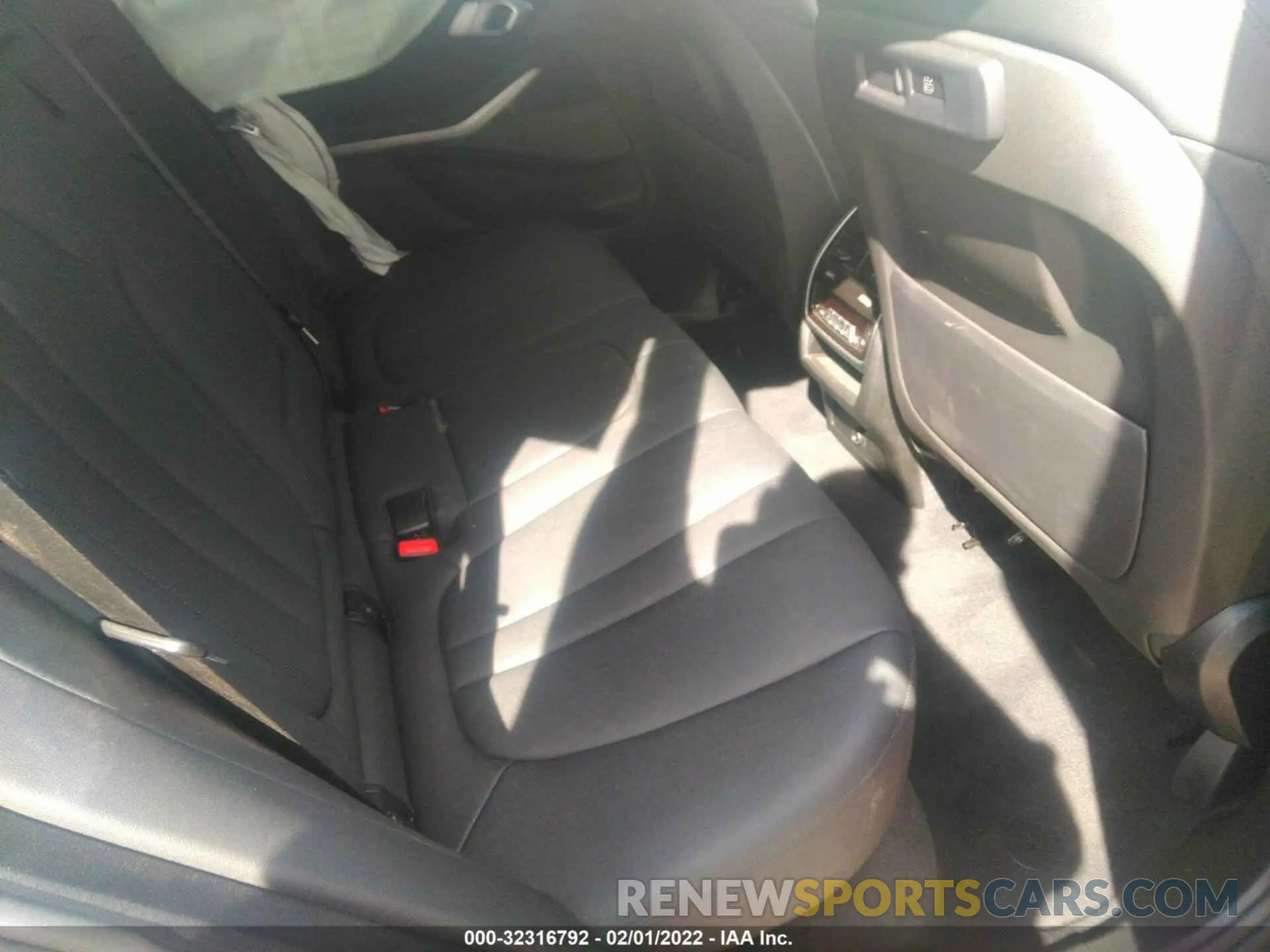 8 fotografías del automóvil dañado 5UXCR4C09M9F47003 BMW X5 2021
