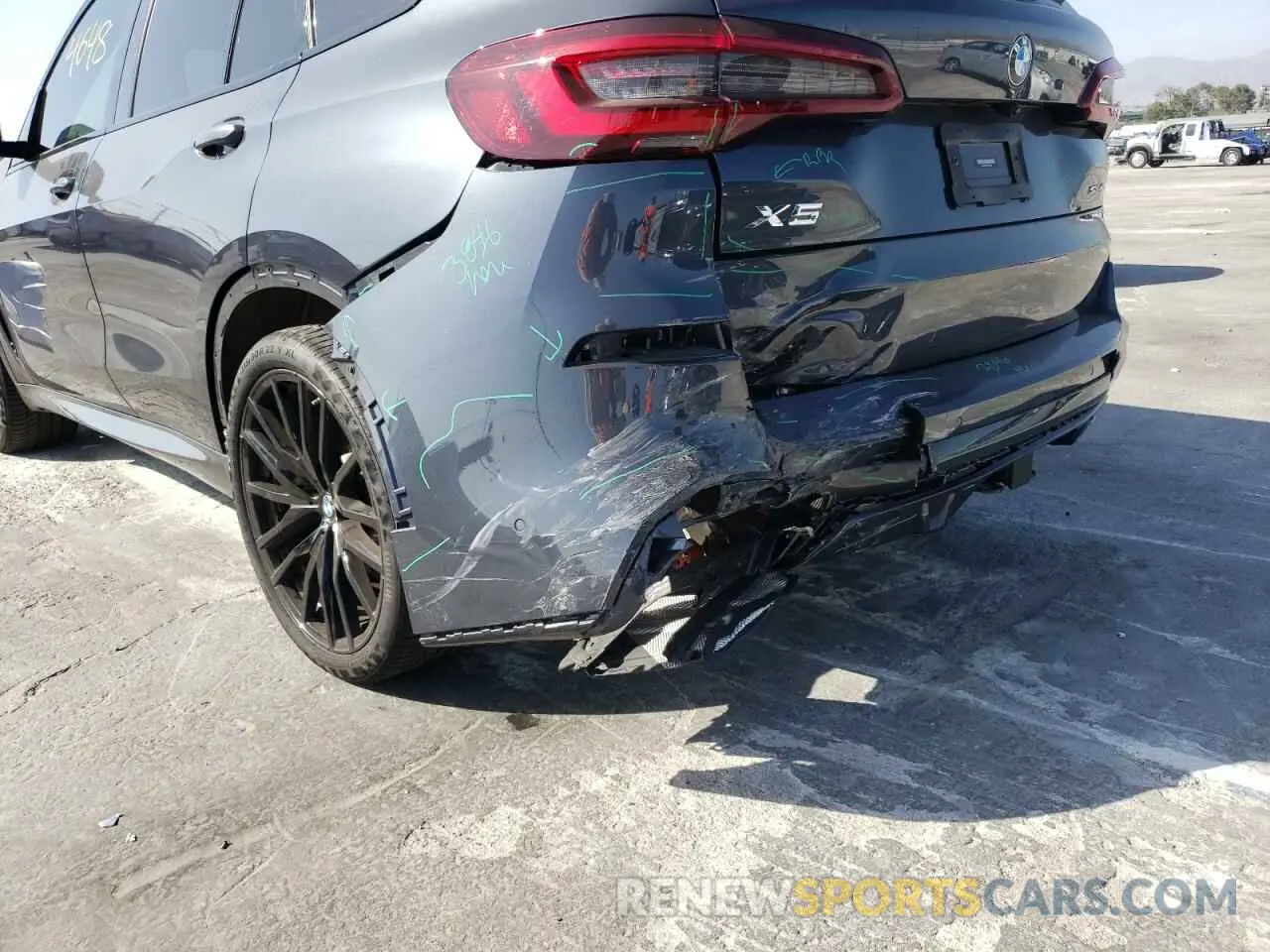 9 fotografías del automóvil dañado 5UXCR4C0XM9H27655 BMW X5 2021