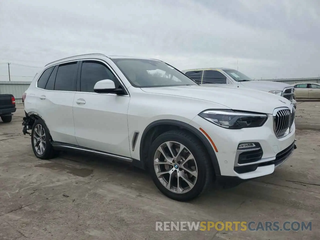 4 fotografías del automóvil dañado 5UXCR4C0XM9H39322 BMW X5 2021
