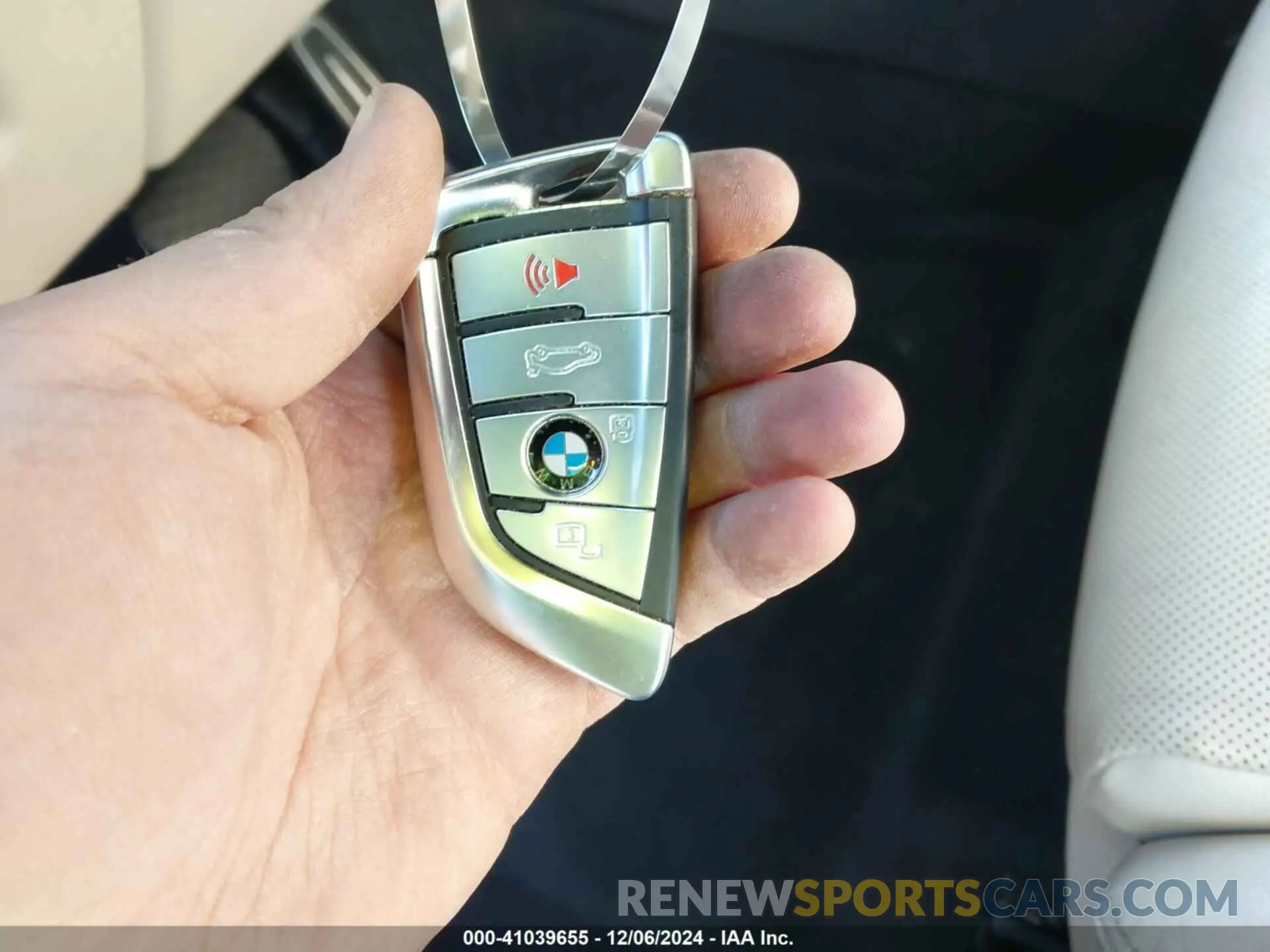 11 fotografías del automóvil dañado 5UXCR6C01M9F42180 BMW X5 2021