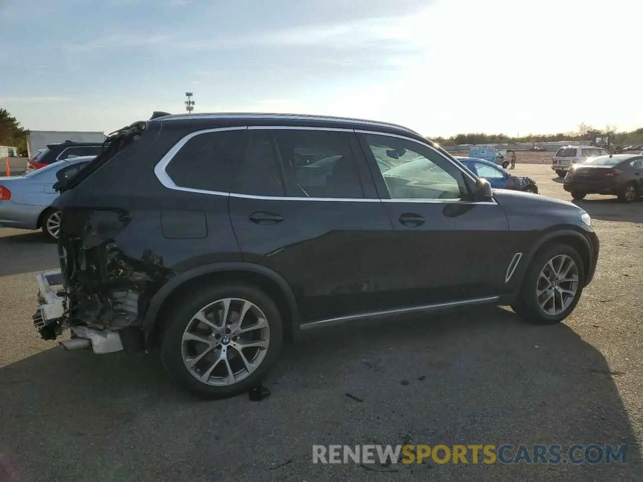 3 fotografías del automóvil dañado 5UXCR6C01M9G93228 BMW X5 2021