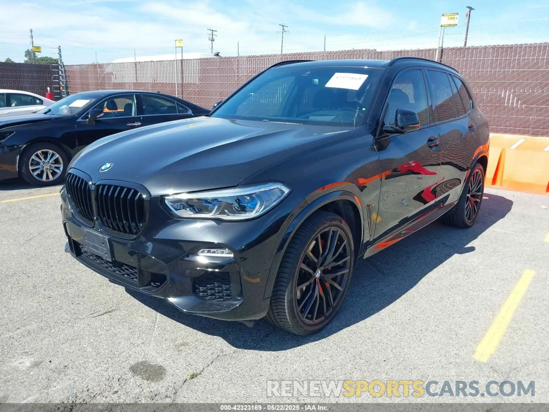 2 fotografías del automóvil dañado 5UXCR6C02M9F86589 BMW X5 2021