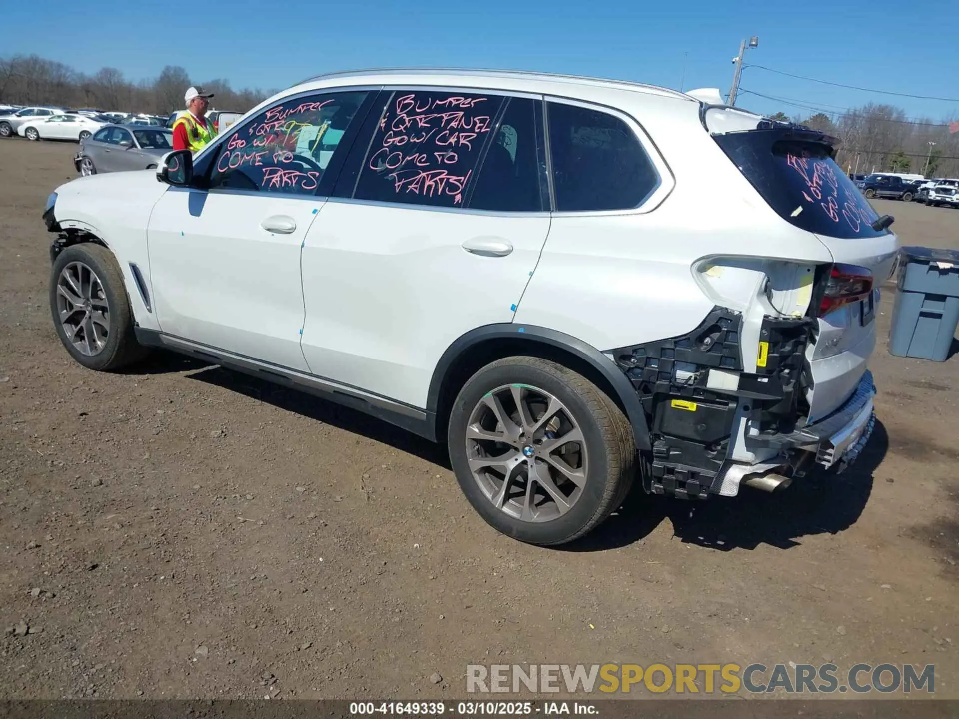 3 fotografías del automóvil dañado 5UXCR6C03M9F54928 BMW X5 2021