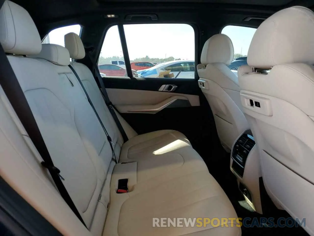 12 fotografías del automóvil dañado 5UXCR6C04M9F36065 BMW X5 2021