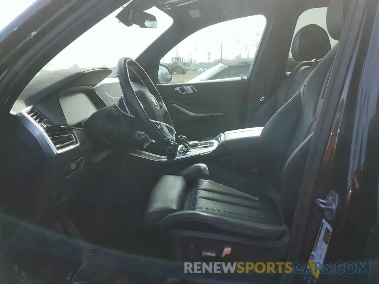7 fotografías del automóvil dañado 5UXCR6C04M9F81605 BMW X5 2021