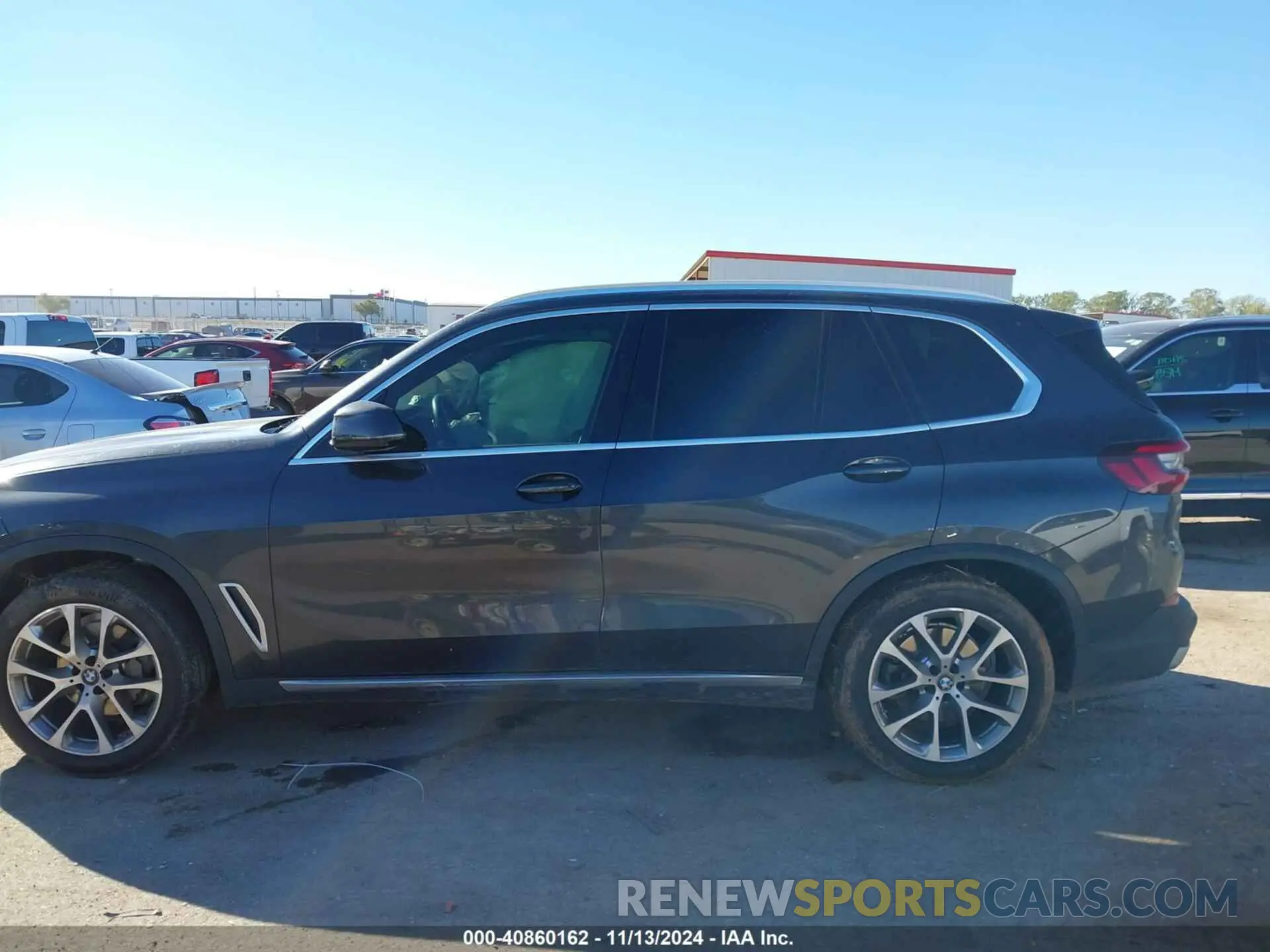 14 fotografías del automóvil dañado 5UXCR6C04M9H47928 BMW X5 2021