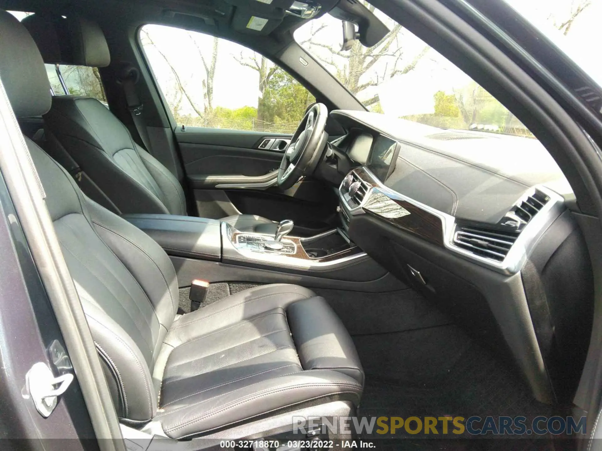 5 fotografías del automóvil dañado 5UXCR6C04M9H72019 BMW X5 2021