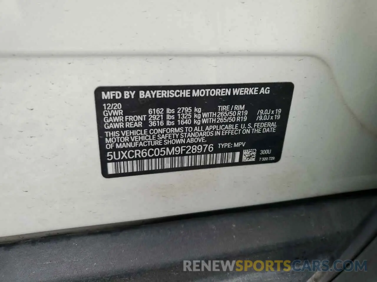 13 fotografías del automóvil dañado 5UXCR6C05M9F28976 BMW X5 2021