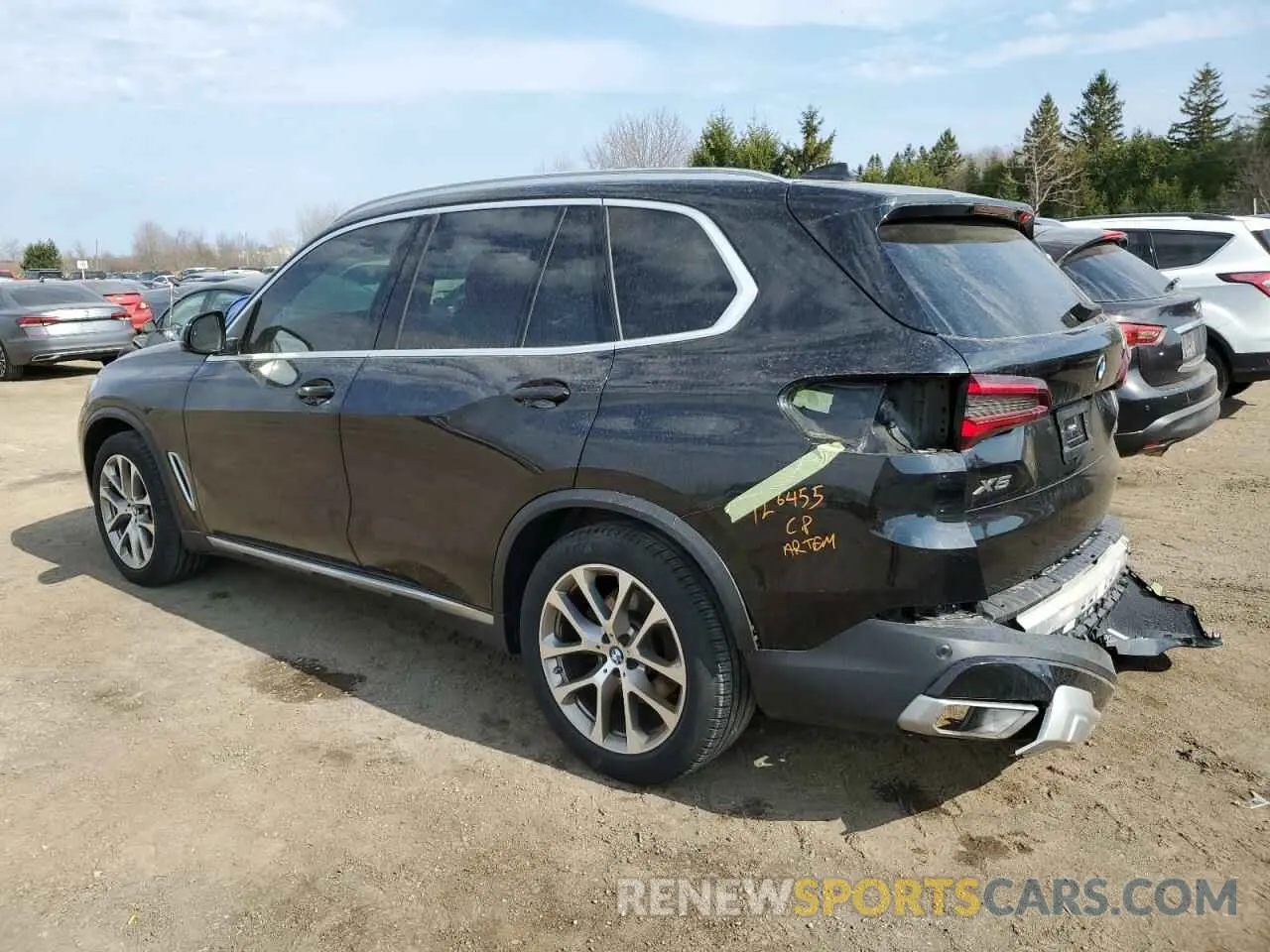 2 fotografías del automóvil dañado 5UXCR6C05M9F67664 BMW X5 2021