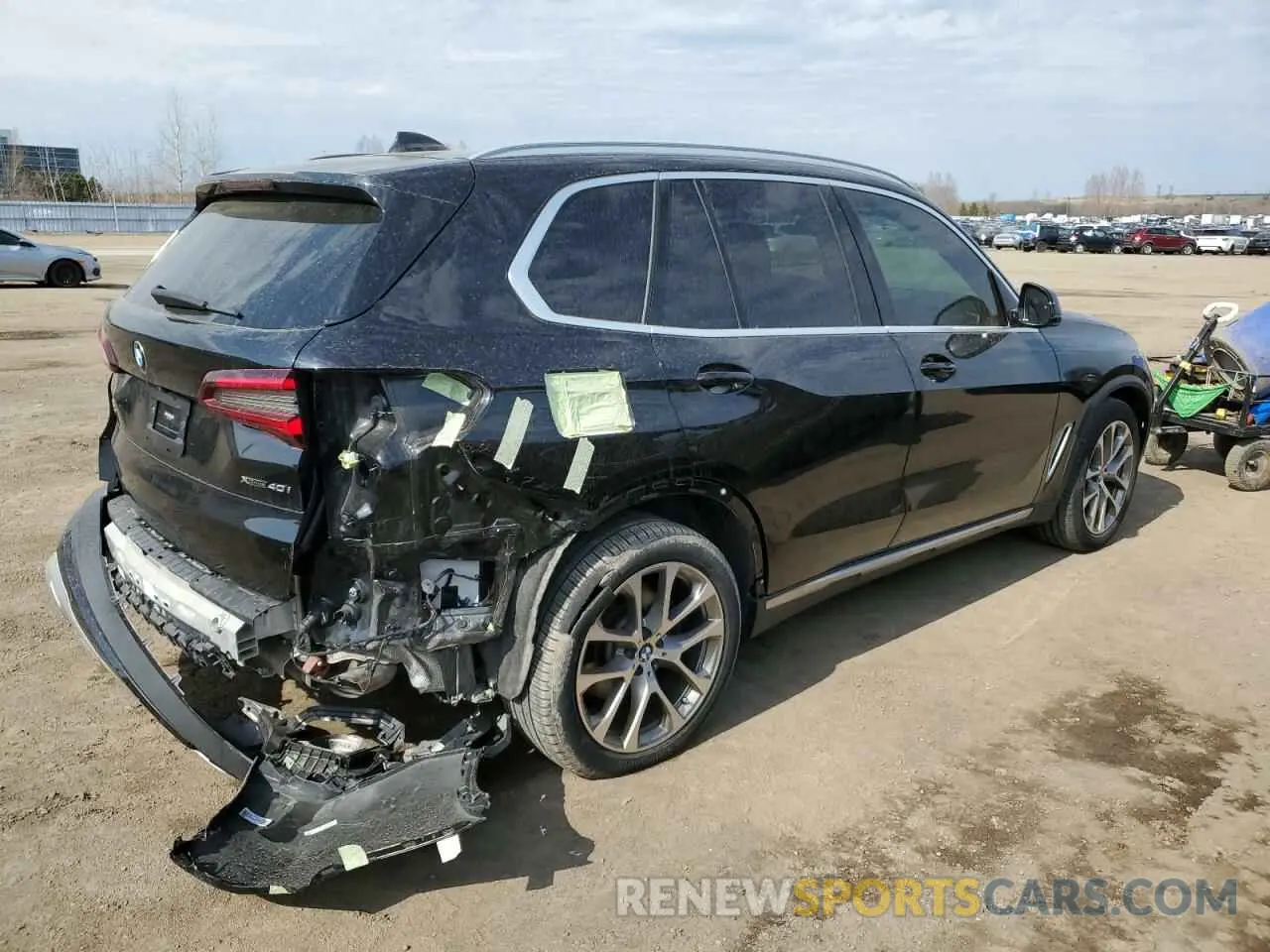 3 fotografías del automóvil dañado 5UXCR6C05M9F67664 BMW X5 2021