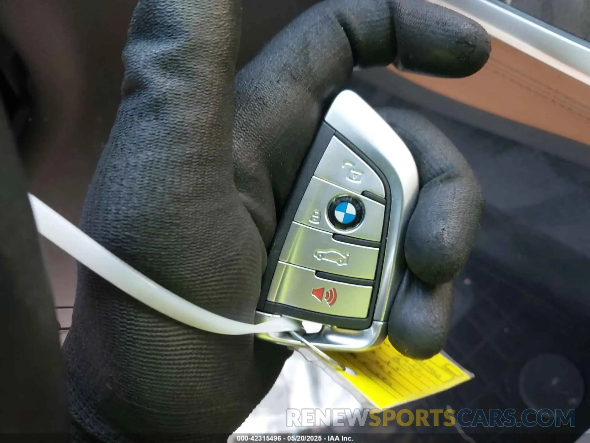 11 fotografías del automóvil dañado 5UXCR6C06M9G21960 BMW X5 2021