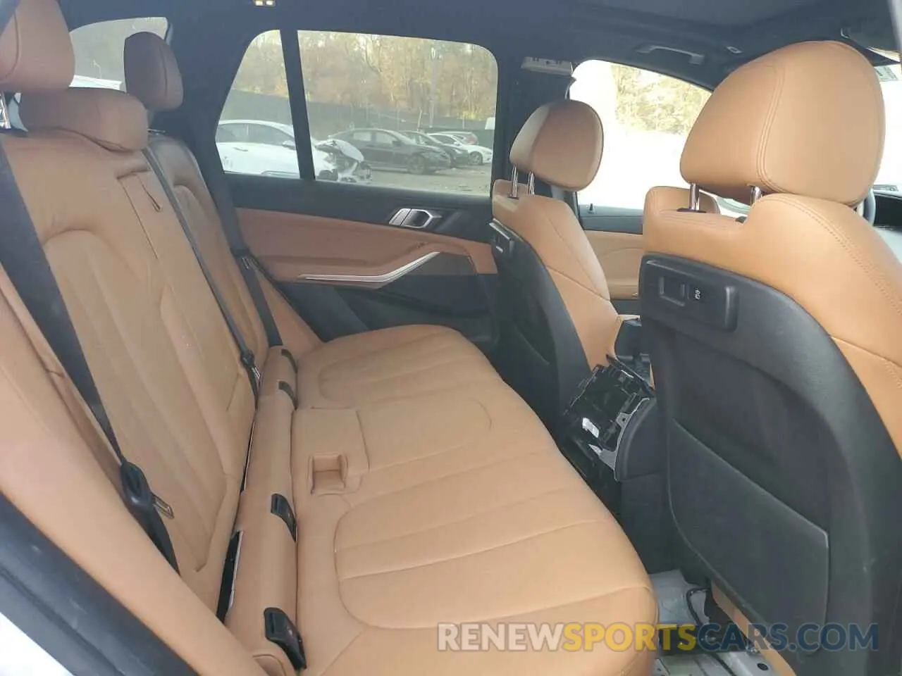 11 fotografías del automóvil dañado 5UXCR6C06M9G64646 BMW X5 2021