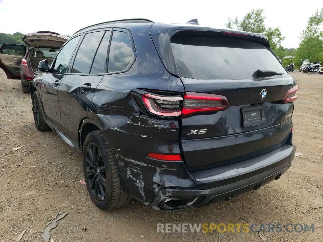 3 fotografías del automóvil dañado 5UXCR6C07M9E69591 BMW X5 2021