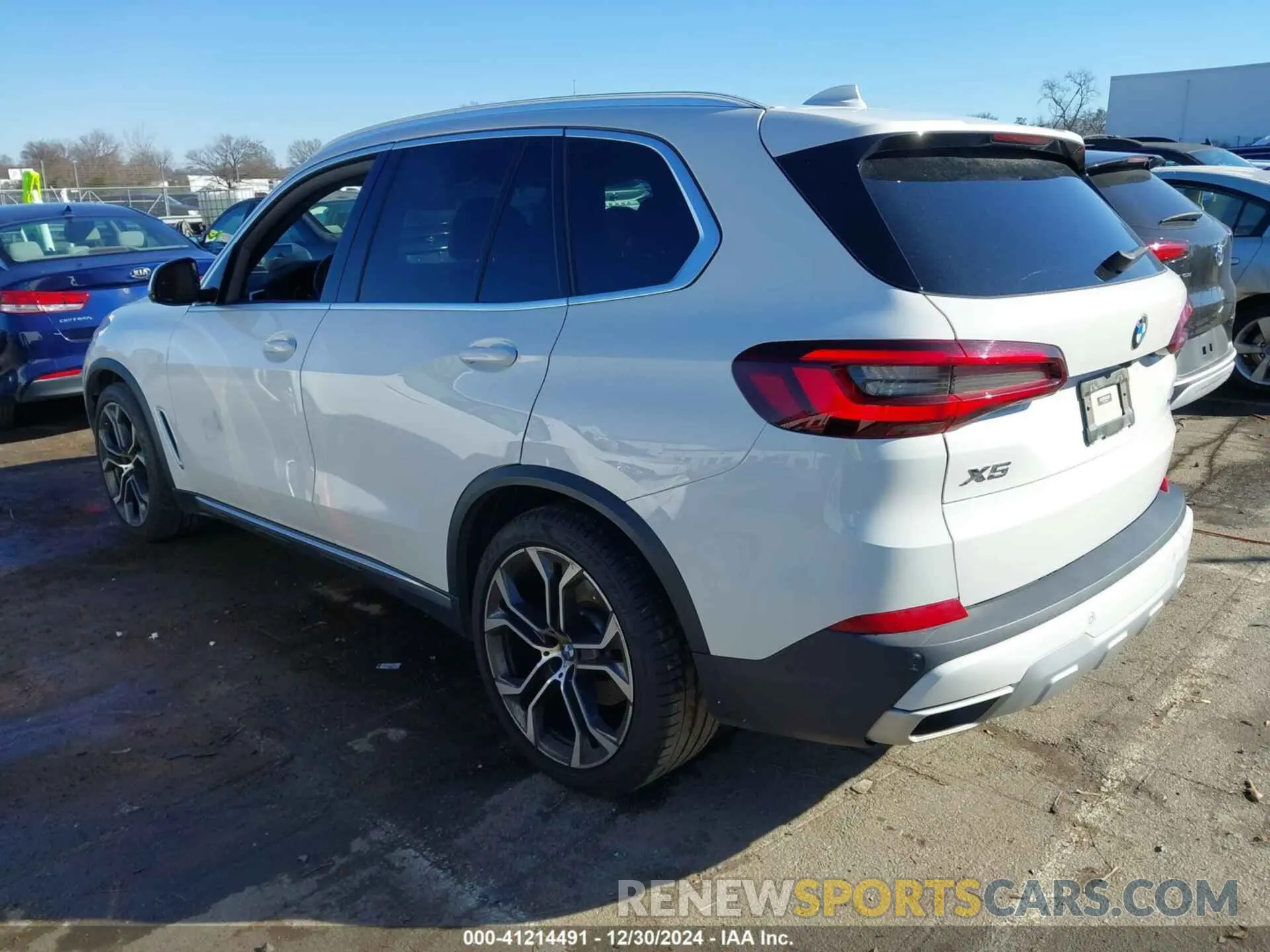 3 fotografías del automóvil dañado 5UXCR6C09M9E09568 BMW X5 2021