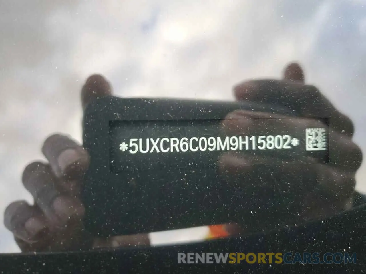 13 fotografías del automóvil dañado 5UXCR6C09M9H15802 BMW X5 2021