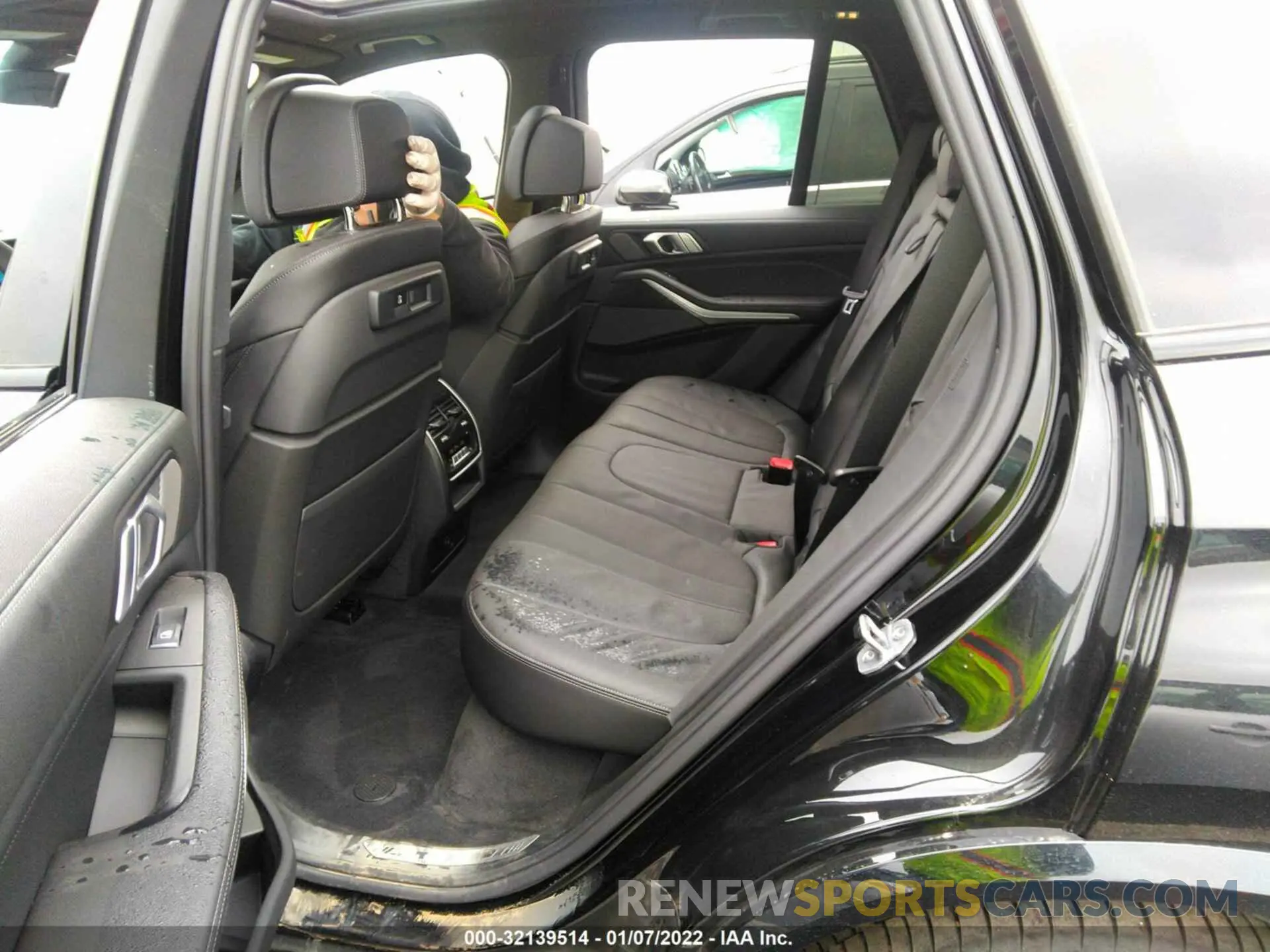 8 fotografías del automóvil dañado 5UXJU4C09M9H49412 BMW X5 2021