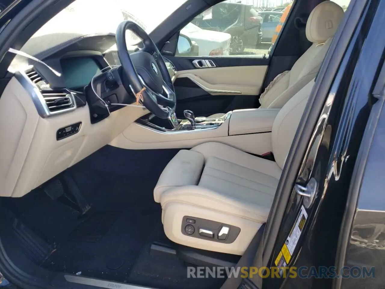 7 fotografías del automóvil dañado 5UXTA6C04M9D46614 BMW X5 2021