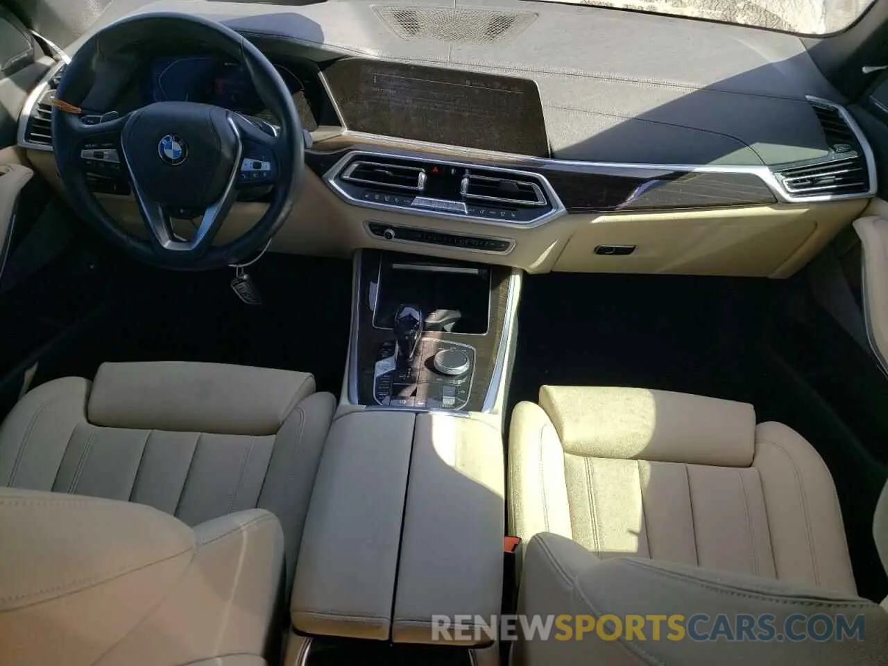8 fotografías del automóvil dañado 5UXTA6C04M9D46614 BMW X5 2021