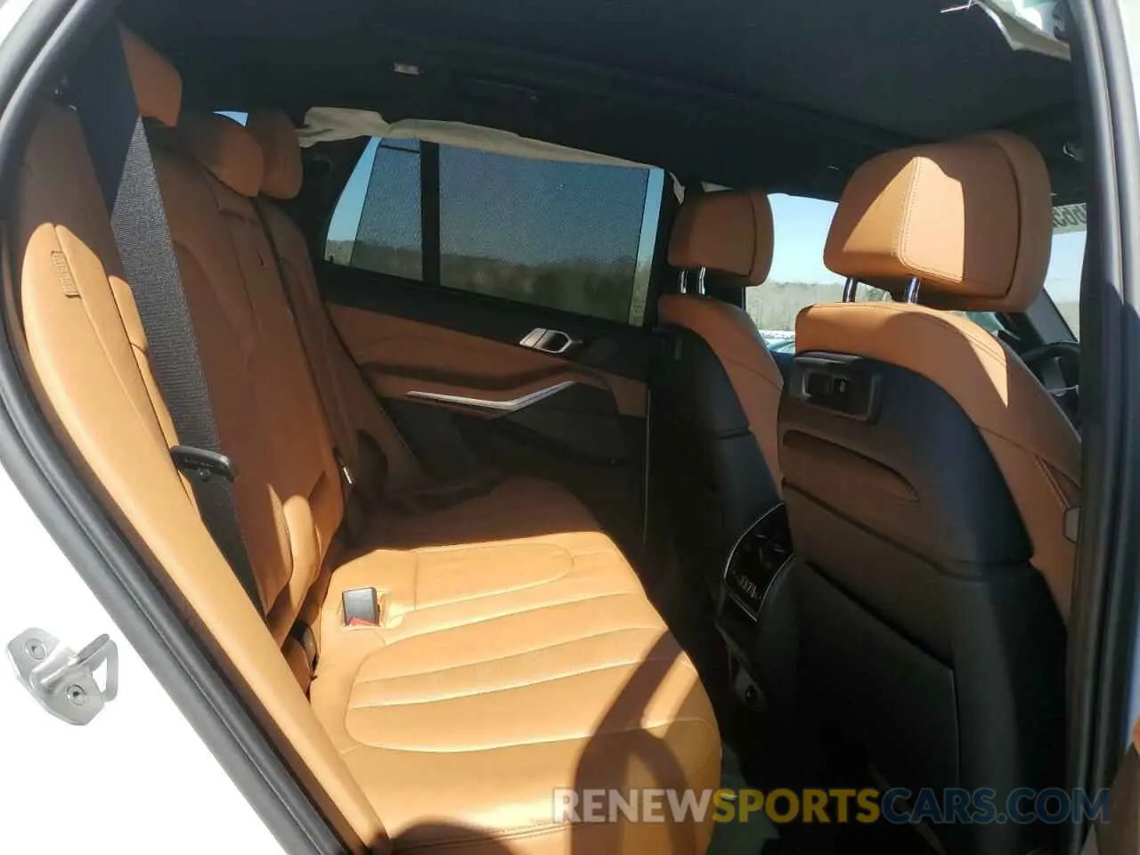 11 fotografías del automóvil dañado 5UXTA6C04M9G55404 BMW X5 2021
