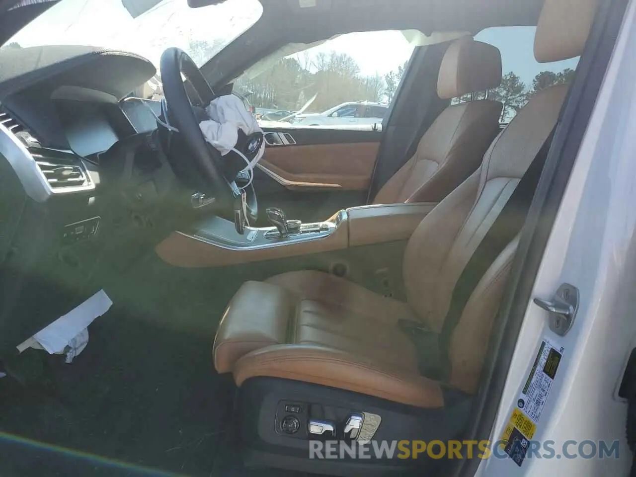 7 fotografías del automóvil dañado 5UXTA6C04M9G55404 BMW X5 2021