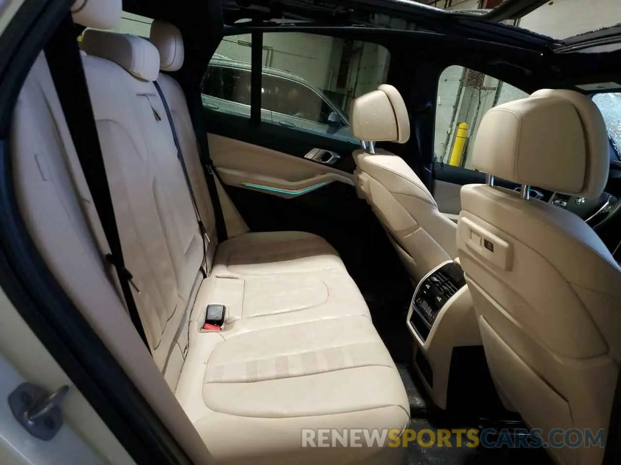 11 fotografías del automóvil dañado 5UXTA6C05M9E64378 BMW X5 2021
