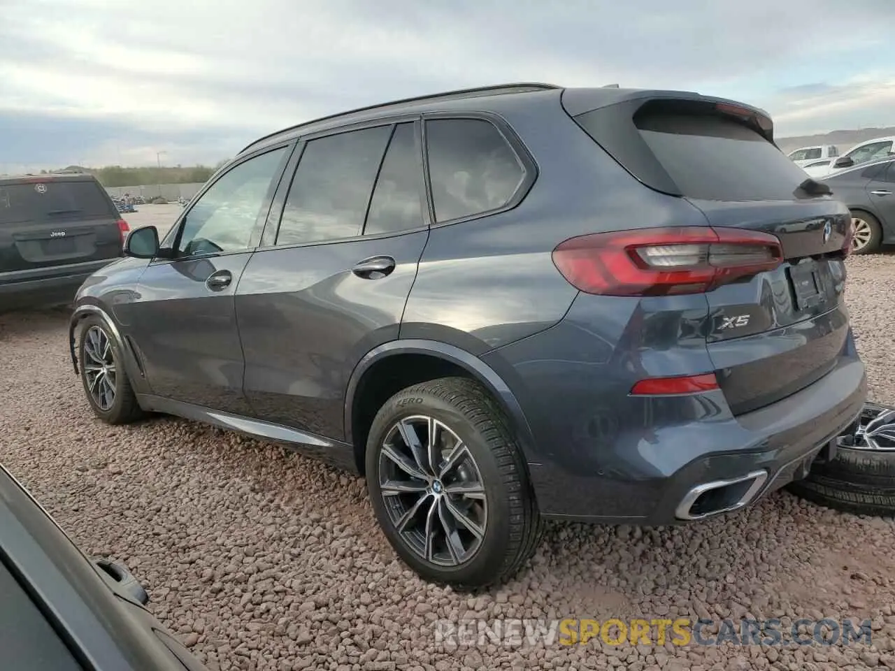 2 fotografías del automóvil dañado 5UXTA6C06M9H26750 BMW X5 2021