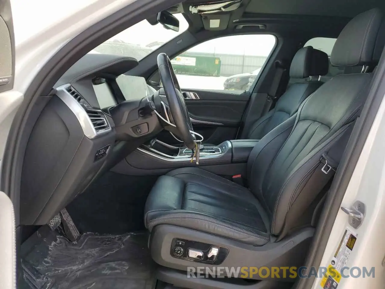 7 fotografías del automóvil dañado 5UXTA6C08M9F62790 BMW X5 2021