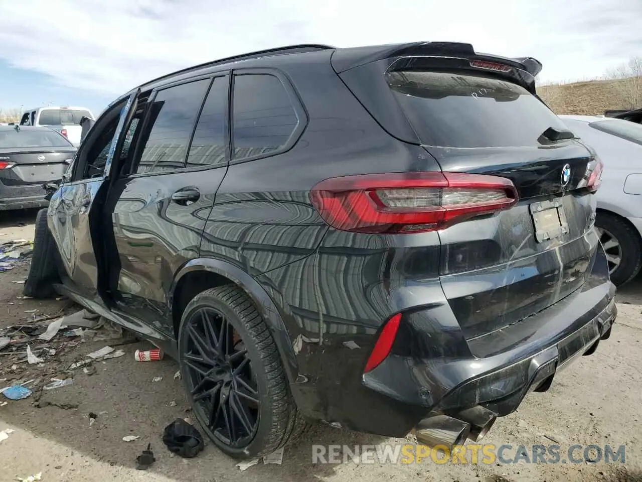 2 fotografías del automóvil dañado 5YMJU0C0XM9H13455 BMW X5 2021