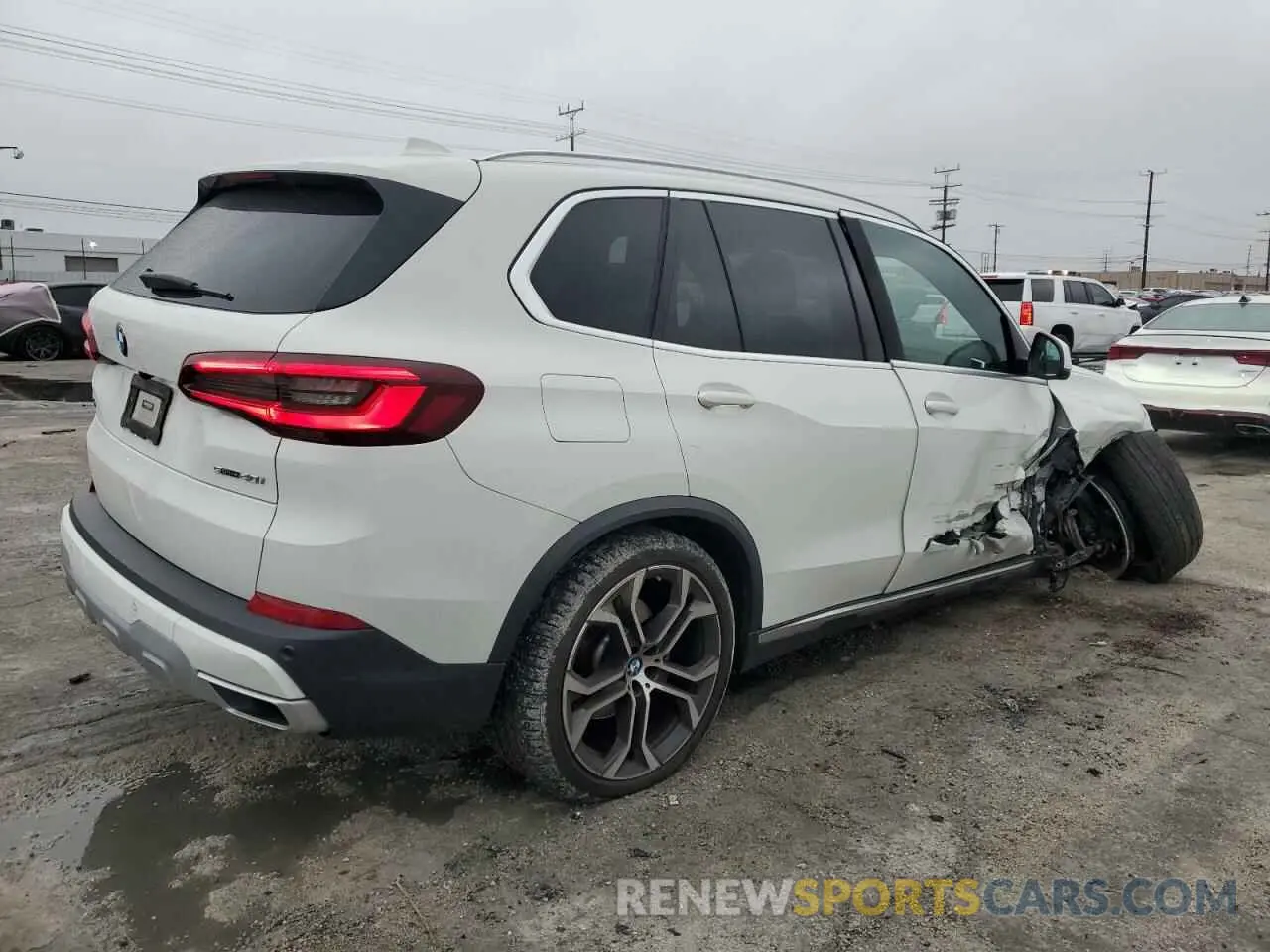 3 fotografías del automóvil dañado 5UXCR4C00N9J82399 BMW X5 2022
