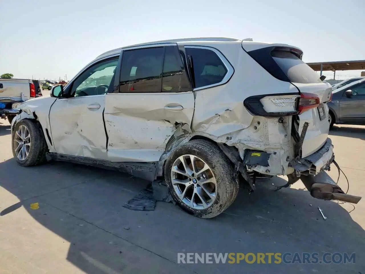 2 fotografías del automóvil dañado 5UXCR4C01N9J66048 BMW X5 2022
