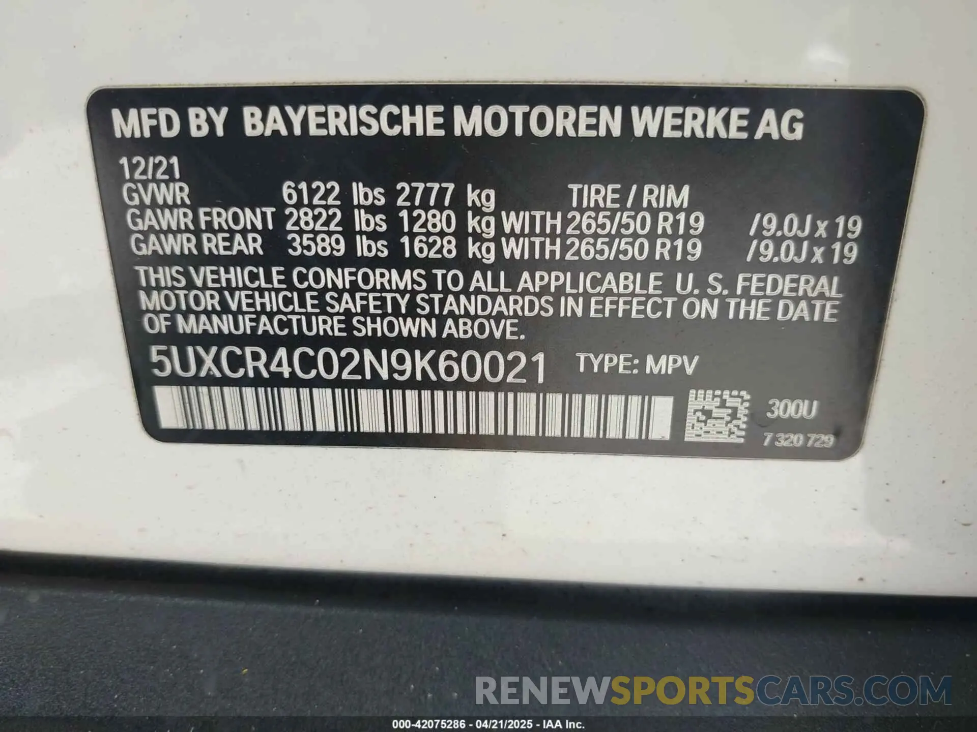 9 fotografías del automóvil dañado 5UXCR4C02N9K60021 BMW X5 2022
