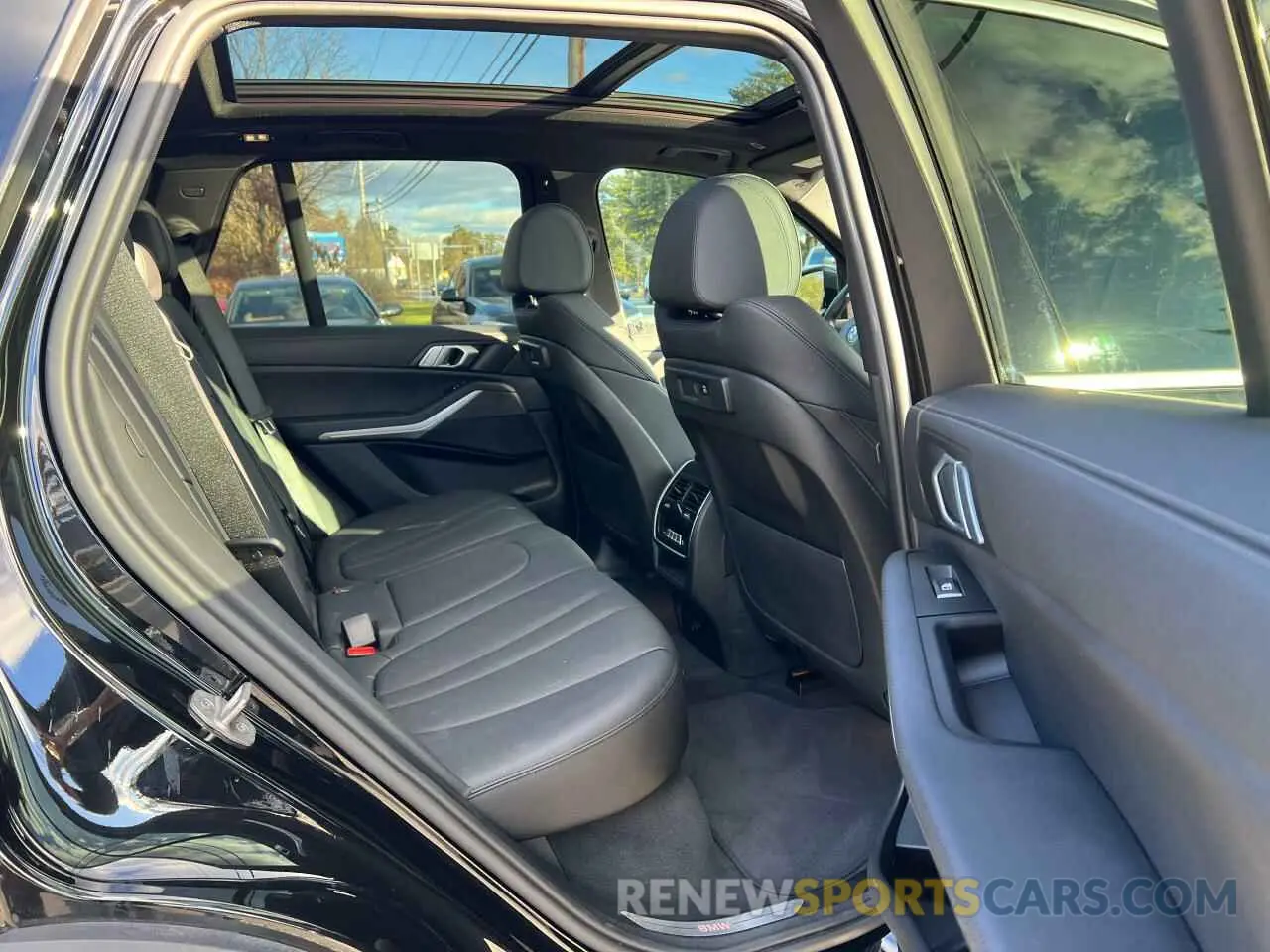 6 fotografías del automóvil dañado 5UXCR4C04N9J77349 BMW X5 2022