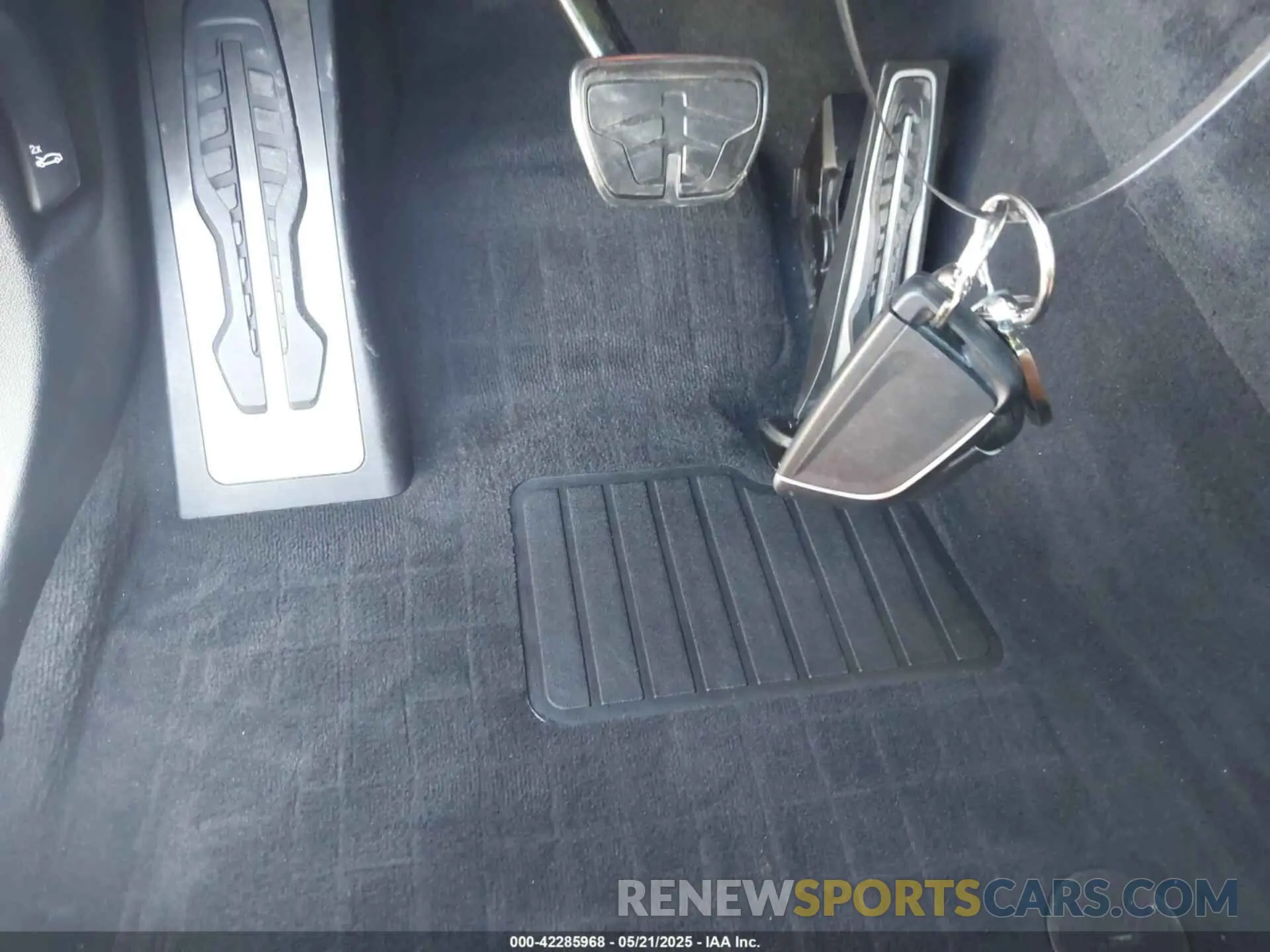 11 fotografías del automóvil dañado 5UXCR4C04N9J83247 BMW X5 2022