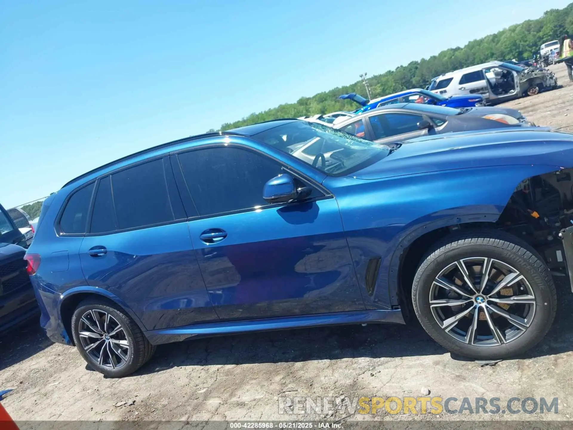 14 fotografías del automóvil dañado 5UXCR4C04N9J83247 BMW X5 2022