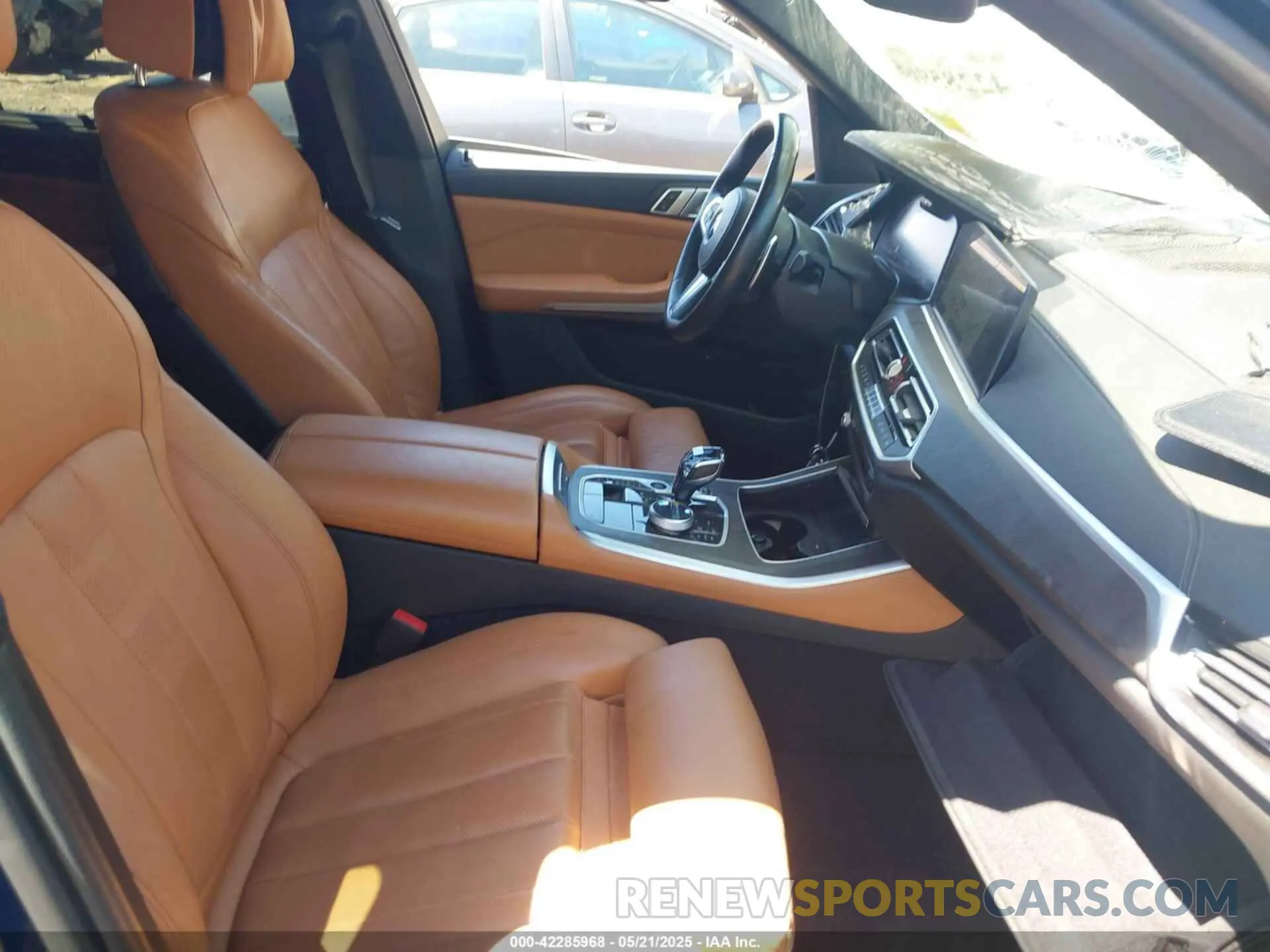 5 fotografías del automóvil dañado 5UXCR4C04N9J83247 BMW X5 2022