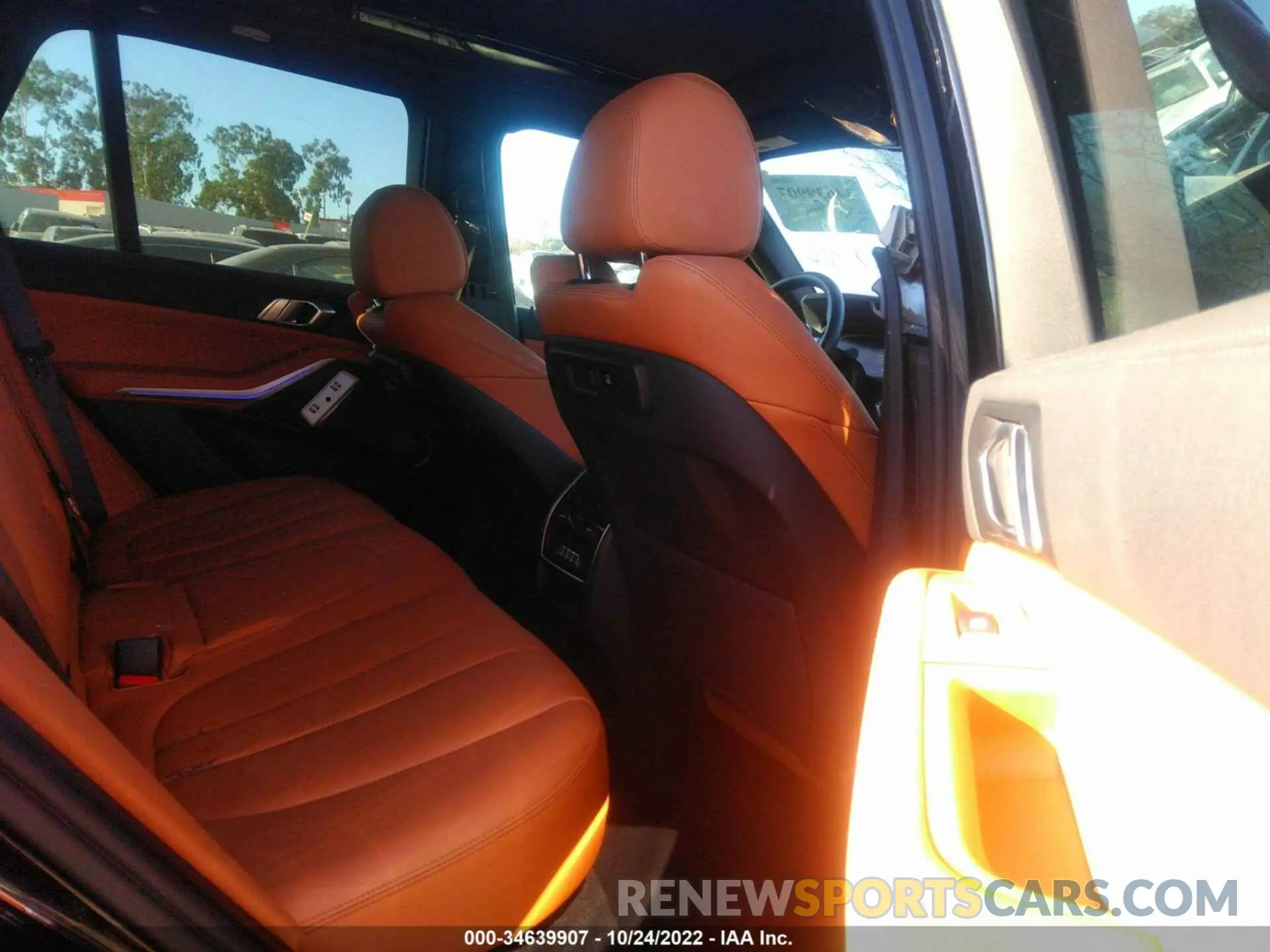 8 fotografías del automóvil dañado 5UXCR4C04N9M53884 BMW X5 2022