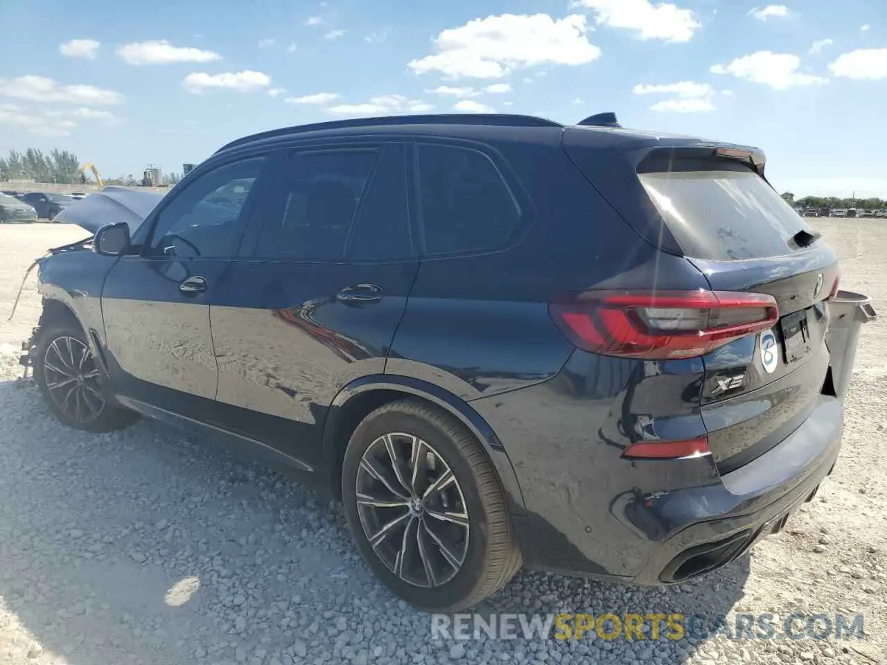 2 fotografías del automóvil dañado 5UXCR4C08N9M01822 BMW X5 2022