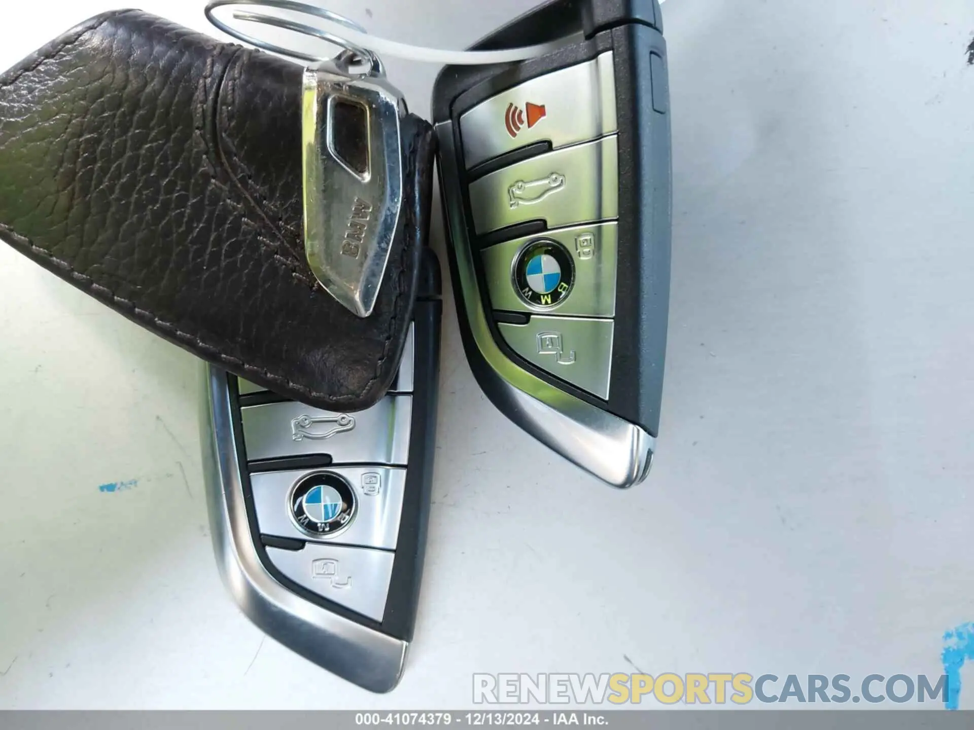 11 fotografías del automóvil dañado 5UXCR4C08N9M52365 BMW X5 2022