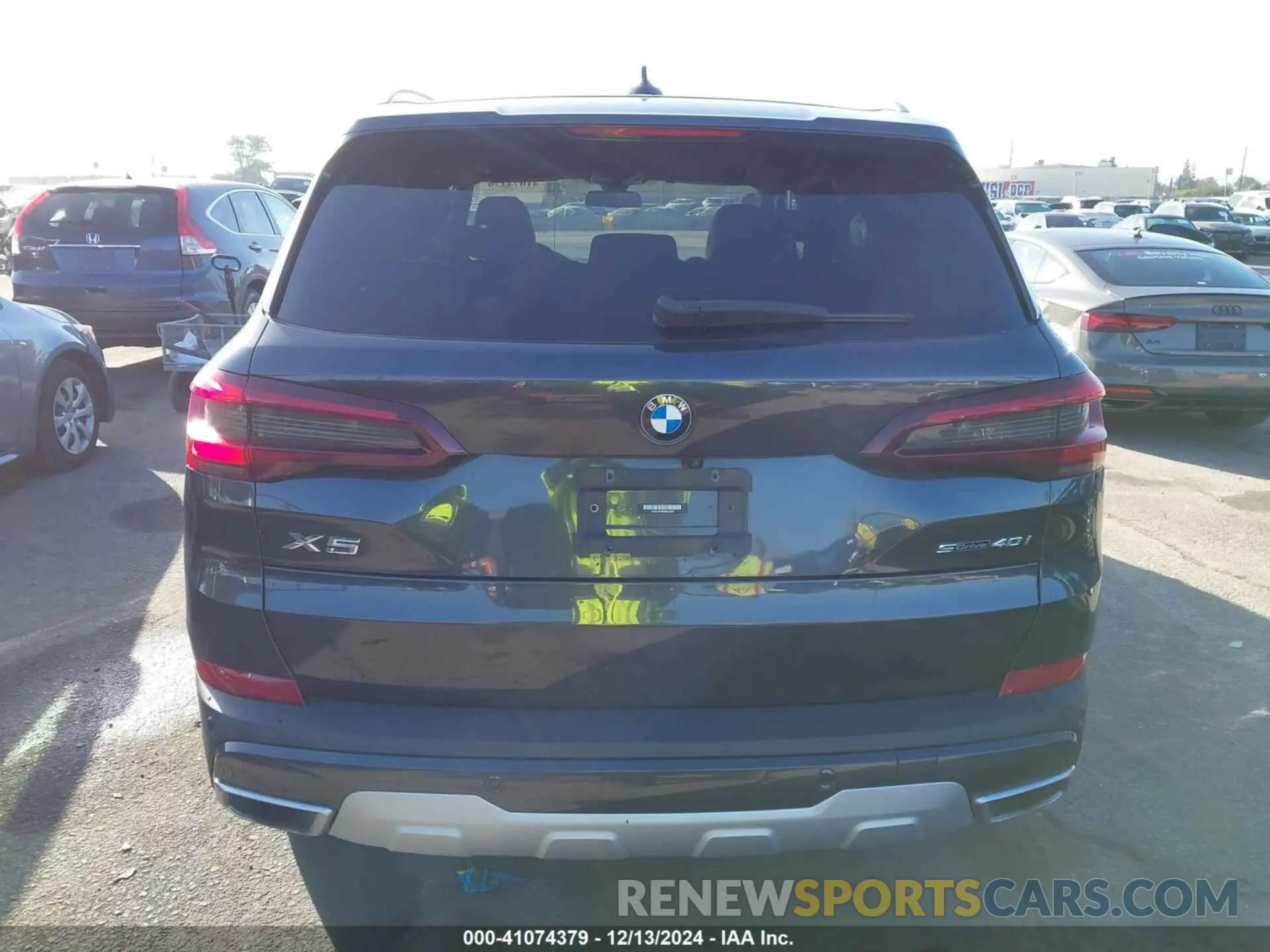 16 fotografías del automóvil dañado 5UXCR4C08N9M52365 BMW X5 2022