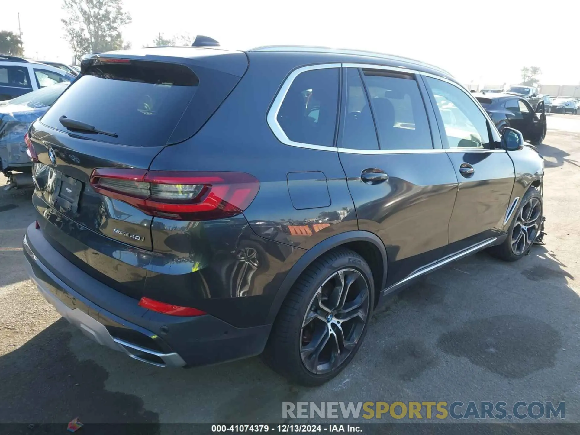 4 fotografías del automóvil dañado 5UXCR4C08N9M52365 BMW X5 2022